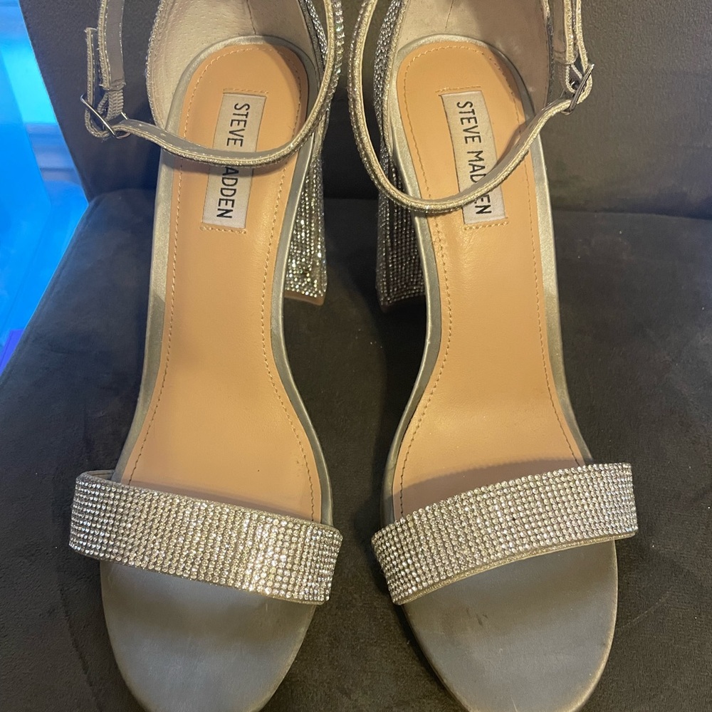 Steve Madden Carrson heels - Picture 3 of 4